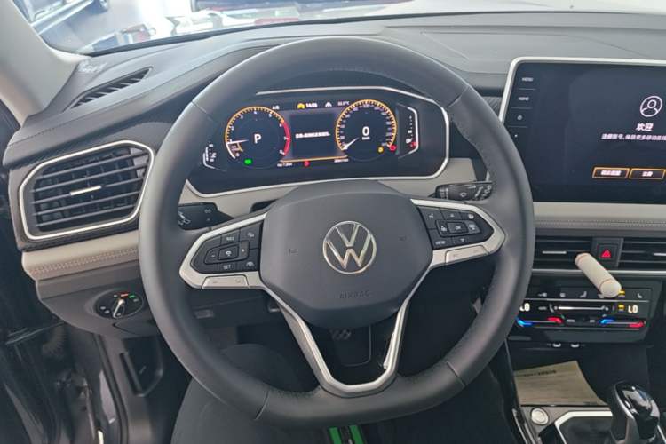 Used Volkswagen Tayron 2023 300TSI Two-Wheel-Drive Luxury Plus Advanced Edition Steering Wheel