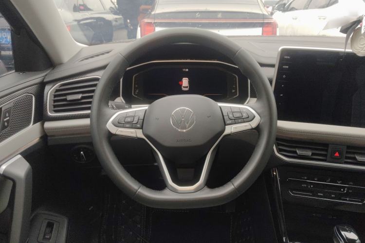 Used Volkswagen Tayron 2023 330TSI Two-Wheel-Drive Luxury Plus Advanced Version Steering Wheel