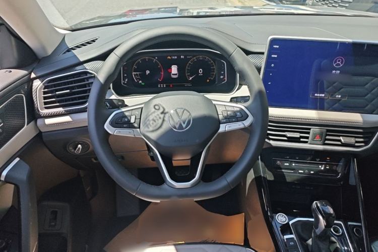 Used Volkswagen Tayron 2023 330TSI Two-Wheel-Drive Luxury Plus Advanced Version Steering Wheel