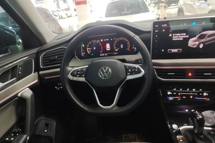Used Volkswagen Tayron 2023 330TSI Two-Wheel-Drive Luxury Plus Advanced Version Steering Wheel