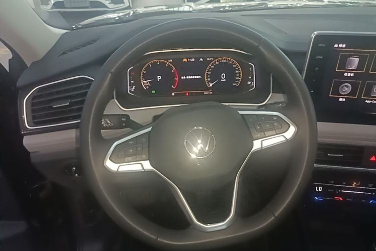 Used Volkswagen Tayron 2023 330TSI Two-Wheel-Drive Luxury Plus Advanced Version Steering Wheel