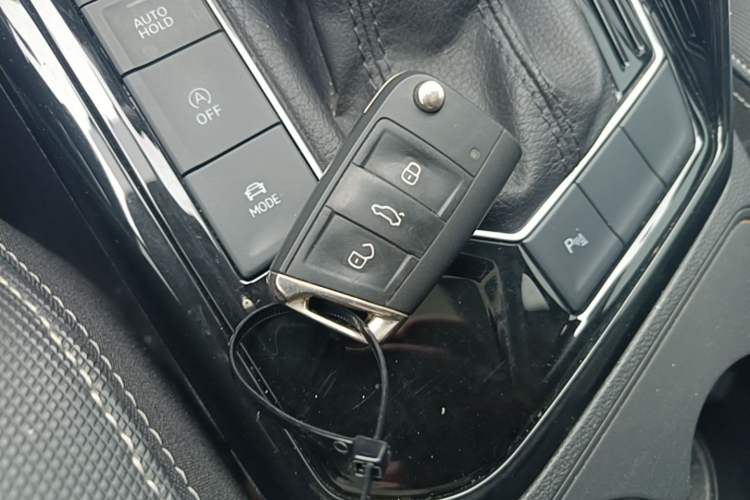 Used Volkswagen Tayron 2023 300TSI Two-Wheel-Drive Luxury Plus Advanced Edition Vehicle Key