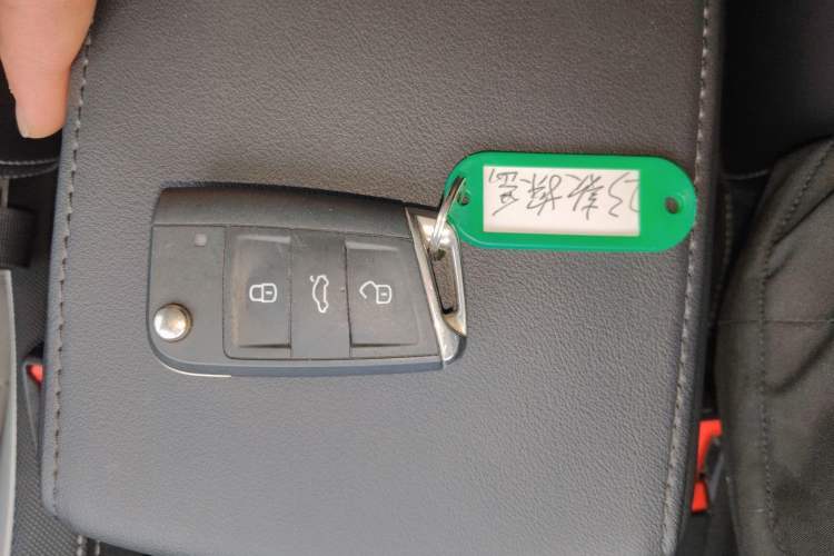 Used Volkswagen Tayron 2023 330TSI Two-Wheel-Drive Luxury Plus Advanced Version Vehicle Key