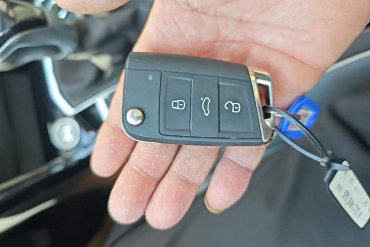 Used Volkswagen Tayron 2023 330TSI Two-Wheel-Drive Luxury Plus Advanced Version Vehicle Key