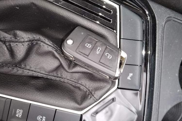 Used Volkswagen Tayron 2023 330TSI Two-Wheel-Drive Luxury Plus Advanced Version Vehicle Key