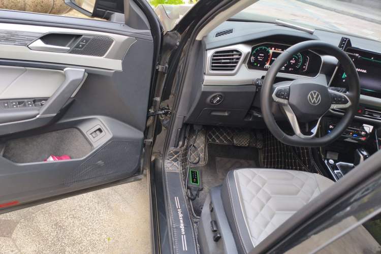 Used Volkswagen Tayron 2023 330TSI Two-Wheel-Drive R-Line High-Energy Version Driver Seat
