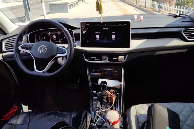 Used Volkswagen Tayron 2023 330TSI Two-Wheel-Drive Luxury Plus Advanced Version Center Console