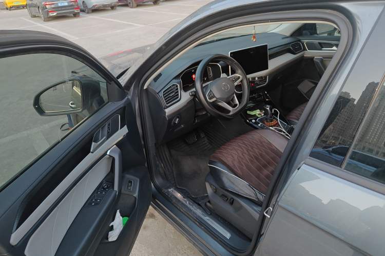 Used Volkswagen Tayron 2023 280TSI Two-Wheel-Drive Luxury Plus Advanced Version Driver Seat