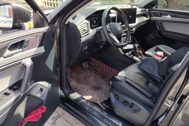 Used Volkswagen Tayron 2023 330TSI Two-Wheel-Drive Luxury Plus Advanced Version Driver Seat