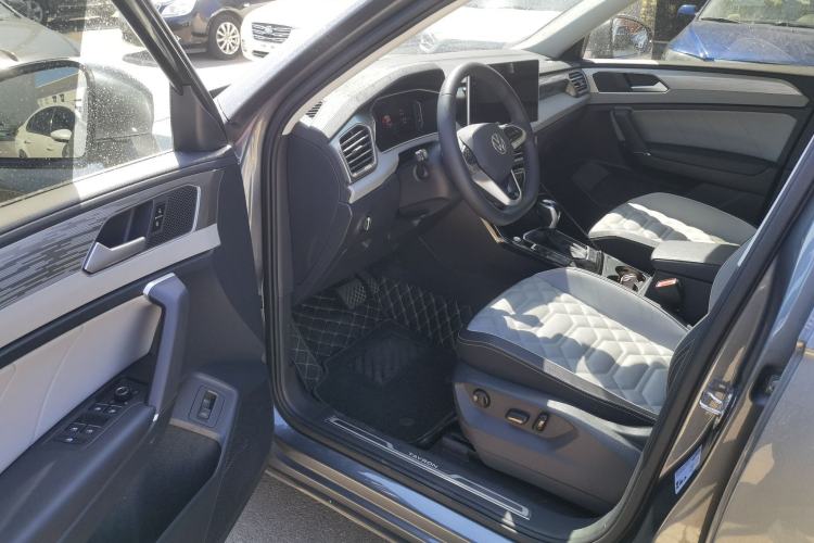 Used Volkswagen Tayron 2023 330TSI Two-Wheel-Drive R-Line High-Energy Version Driver Seat