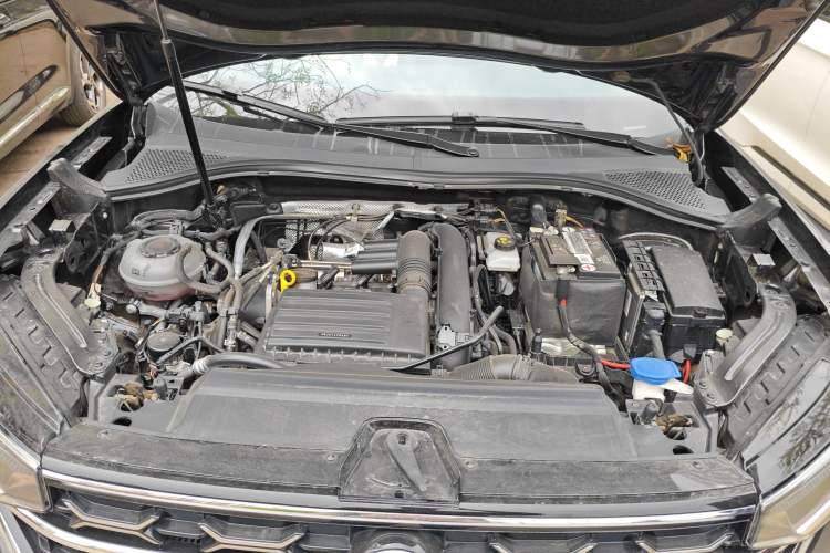 Used Volkswagen Tayron 2023 280TSI Two-Wheel-Drive Luxury Plus Advanced Version Engine Bay