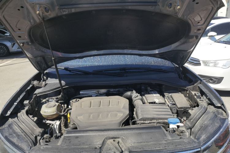 Used Volkswagen Tayron 2023 330TSI Two-Wheel-Drive R-Line High-Energy Version Engine Bay