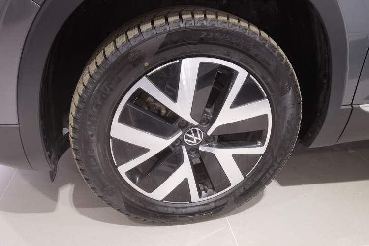 Used Volkswagen Tayron 2023 300TSI Two-Wheel-Drive Luxury Plus Advanced Edition Exterior 4