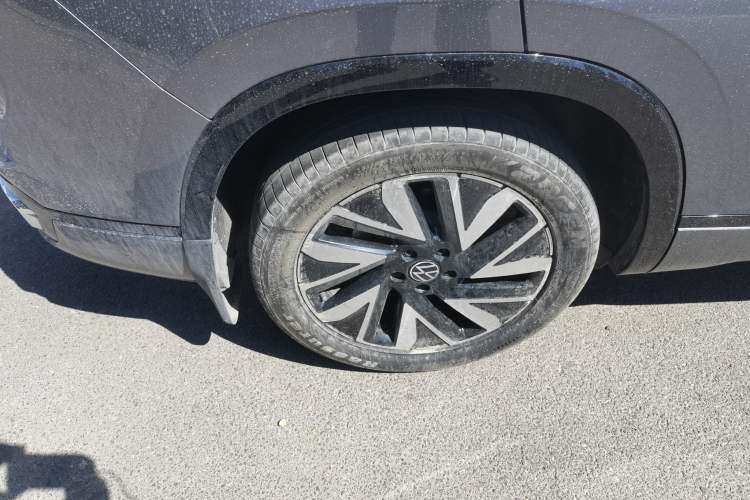 Used Volkswagen Tayron 2023 330TSI Two-Wheel-Drive R-Line High-Energy Version Exterior 5
