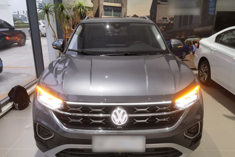Used Volkswagen Tayron 2023 300TSI Two-Wheel-Drive Luxury Plus Advanced Edition Front