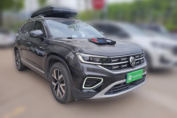 Used Volkswagen Tayron 2023 280TSI Two-Wheel-Drive Luxury Plus Advanced Version Front Right 45 Deg