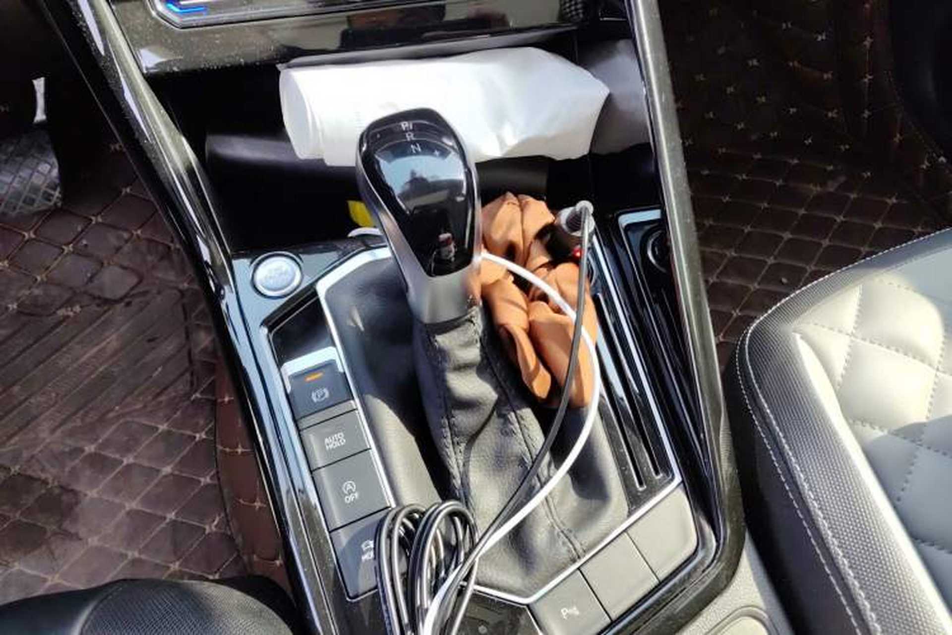 Used Volkswagen Tayron 2023 330TSI Two-Wheel-Drive Luxury Plus Advanced Version Gear Lever