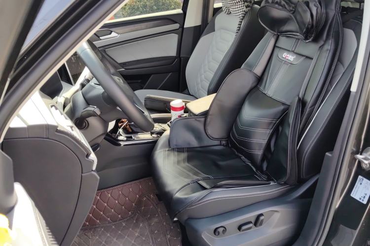 Used Volkswagen Tayron 2023 330TSI Two-Wheel-Drive Luxury Plus Advanced Version Left Front Seat