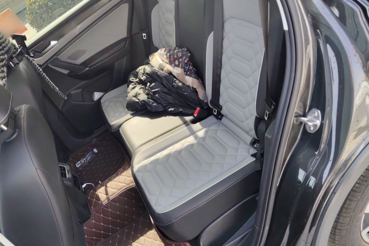 Used Volkswagen Tayron 2023 330TSI Two-Wheel-Drive Luxury Plus Advanced Version Left Rear Seat