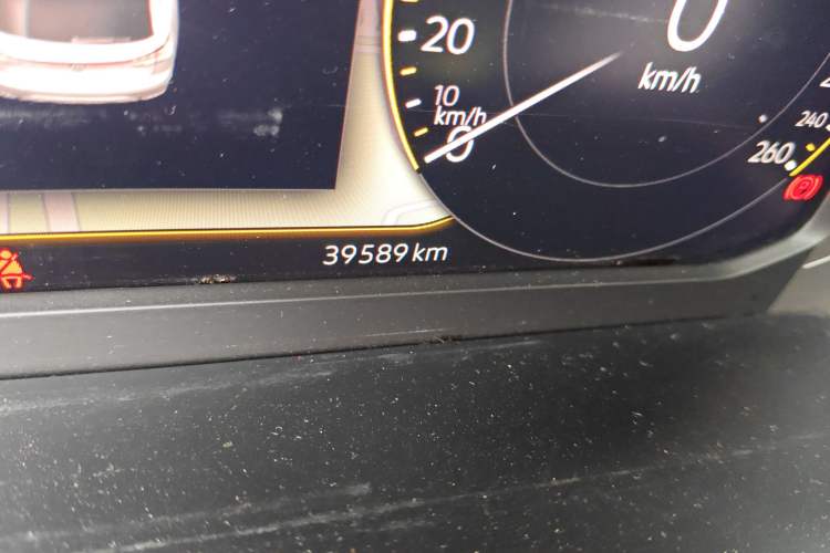 Used Volkswagen Tayron 2023 280TSI Two-Wheel-Drive Luxury Plus Advanced Version Odometer Close Up