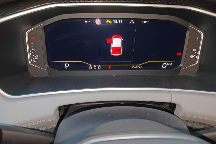 Used Volkswagen Tayron 2023 280TSI Two-Wheel-Drive Luxury Plus Advanced Version Odometer Close Up