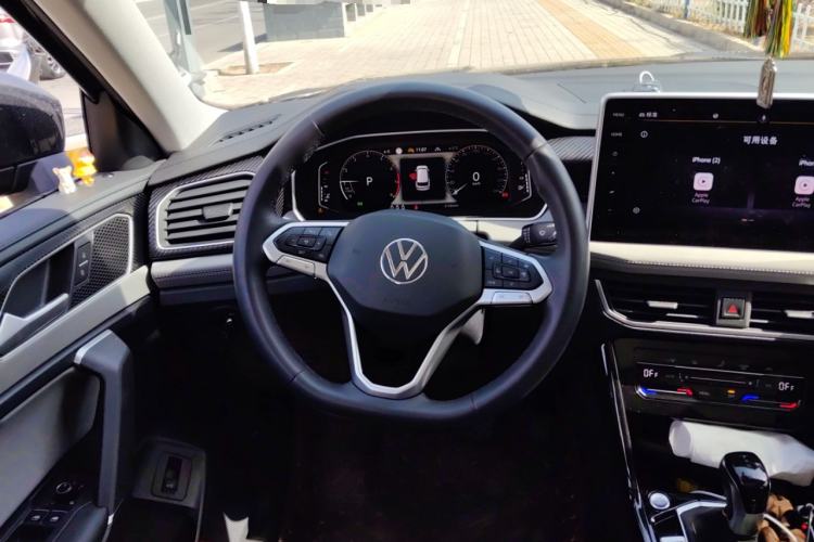 Used Volkswagen Tayron 2023 330TSI Two-Wheel-Drive Luxury Plus Advanced Version Steering Wheel