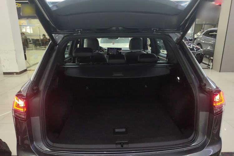 Used Volkswagen Tayron 2023 Revised Version 380TSI All-Wheel Drive R-Line Pro Smart Edition Trunk