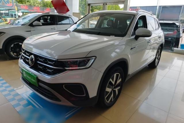 Volkswagen Tayron 2023 300TSI Two-Wheel-Drive Luxury Plus Advanced Edition с пробегом
