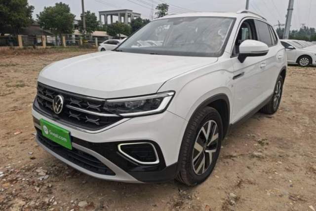 Ojetý Volkswagen Tayron 2023 330TSI Two-Wheel-Drive Luxury Plus Advanced Version