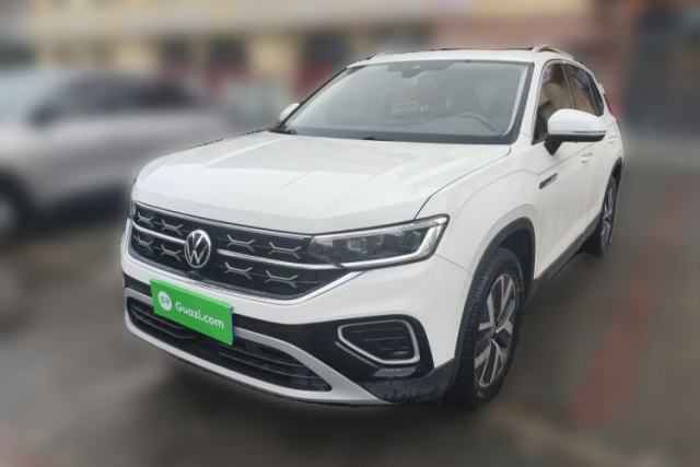 Volkswagen Tayron 2023 300TSI Two-Wheel-Drive Luxury Plus Advanced Edition مستعملة