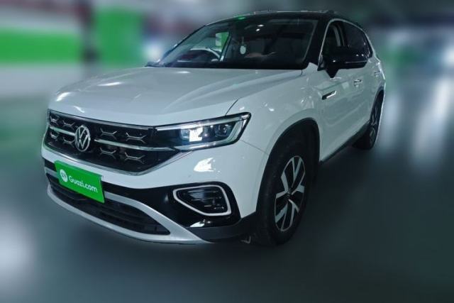 Ojetý Volkswagen Tayron 2023 330TSI Two-Wheel-Drive Luxury Plus Advanced Version