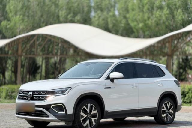 Ojetý Volkswagen Tayron 2023 300TSI Two-Wheel-Drive Luxury Plus Advanced Edition