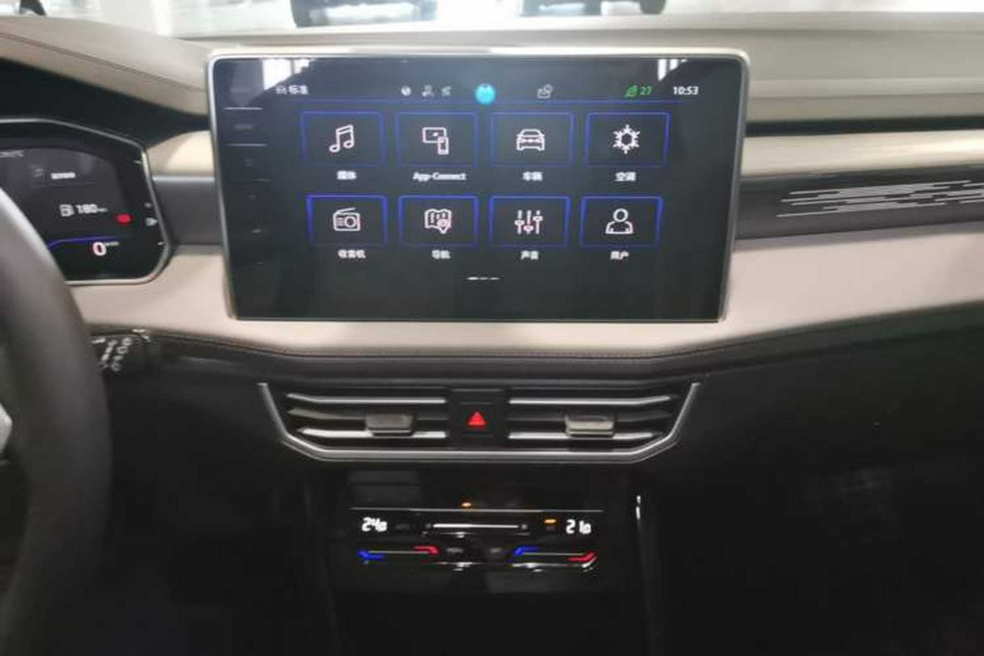 Used Volkswagen Tayron 2023 Revised Version 380TSI All-Wheel Drive R-Line High-Energy Edition Audio And AC Panel