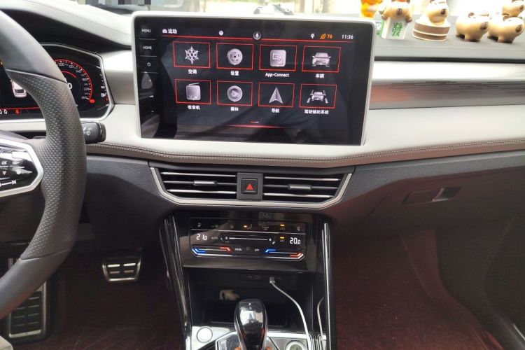 Used Volkswagen Tayron 2023 380TSI Four-Wheel Drive R-Line Pro Smart Edition Audio And AC Panel