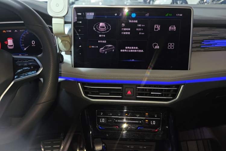 Used Volkswagen Tayron 2023 Revised Version 380TSI All-Wheel Drive R-Line Pro Smart Edition Audio And AC Panel