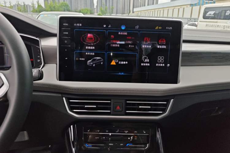 Used Volkswagen Tayron 2023 Revised Version 380TSI All-Wheel Drive R-Line High-Energy Edition Audio And AC Panel