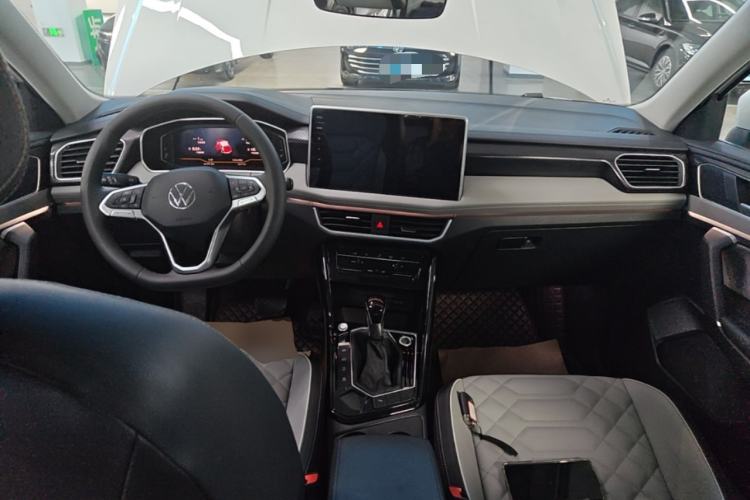 Used Volkswagen Tayron 2023 330TSI Two-Wheel-Drive Luxury Plus Advanced Version Center Console