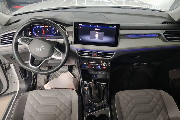 Used Volkswagen Tayron 2023 330TSI Two-Wheel-Drive R-Line High-Energy Version Center Console