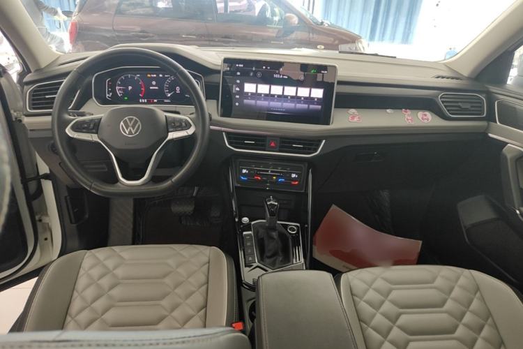 Used Volkswagen Tayron 2023 330TSI Two-Wheel-Drive Luxury Plus Advanced Version Center Console