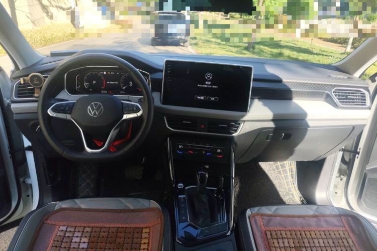 Used Volkswagen Tayron 2023 300TSI Two-Wheel-Drive Luxury Plus Advanced Edition Center Console