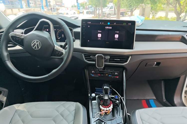 Used Volkswagen Tayron 2023 330TSI Two-Wheel-Drive Luxury Plus Advanced Version Center Console
