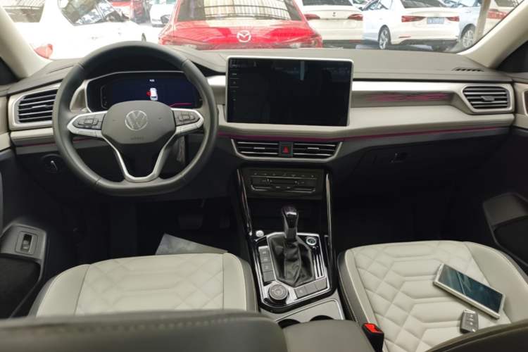 Used Volkswagen Tayron 2023 Revised Version 380TSI All-Wheel Drive R-Line High-Energy Edition Center Console
