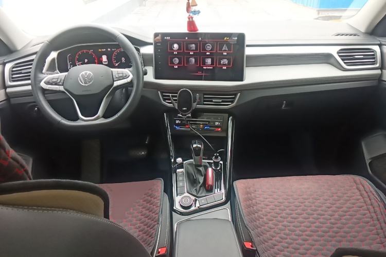 Used Volkswagen Tayron 2023 380TSI Four-Wheel Drive R-Line High-Energy Version Center Console