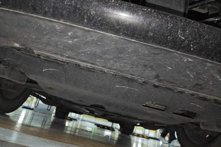Used Volkswagen Tayron 2023 330TSI Two-Wheel-Drive R-Line High-Energy Version Chassis Front