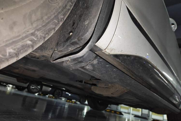 Used Volkswagen Tayron 2023 330TSI Two-Wheel-Drive R-Line High-Energy Version Chassis Front Left