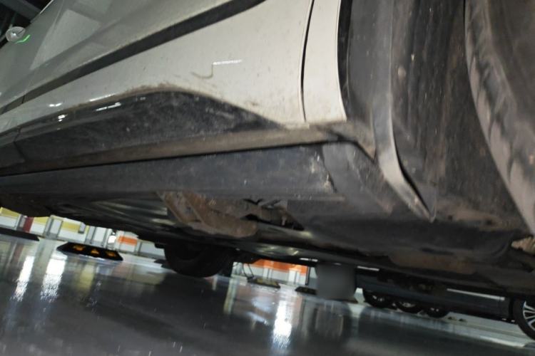 Used Volkswagen Tayron 2023 330TSI Two-Wheel-Drive R-Line High-Energy Version Chassis Front Right
