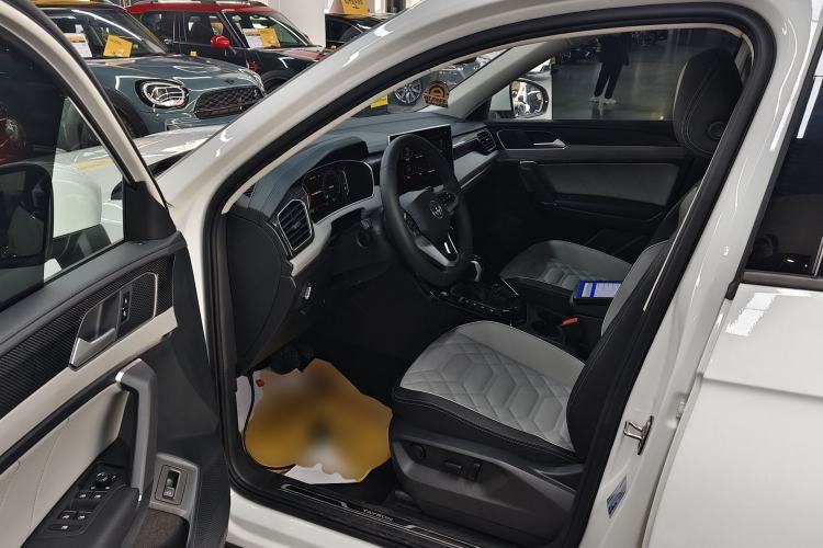 Used Volkswagen Tayron 2023 330TSI Two-Wheel-Drive Luxury Plus Advanced Version Driver Seat
