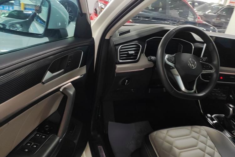 Used Volkswagen Tayron 2023 330TSI Two-Wheel-Drive Luxury Plus Advanced Version Driver Seat