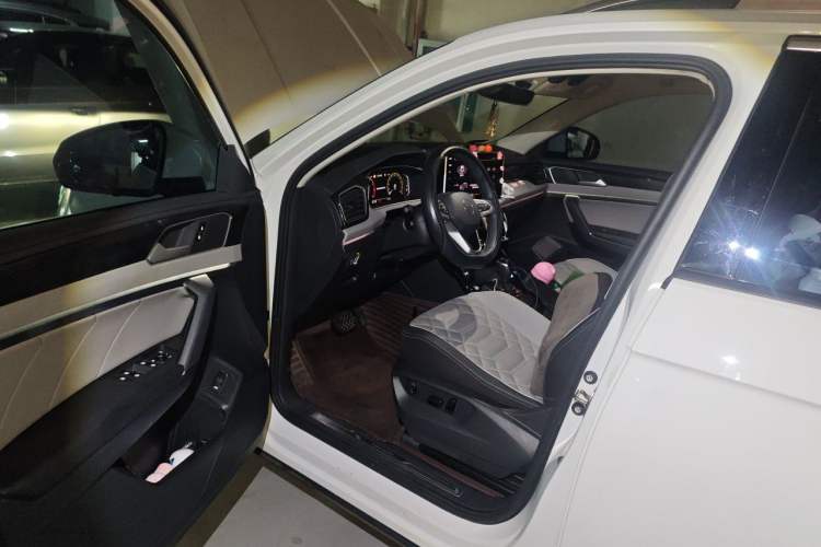 Used Volkswagen Tayron 2023 330TSI Two-Wheel-Drive Luxury Plus Advanced Version Driver Seat