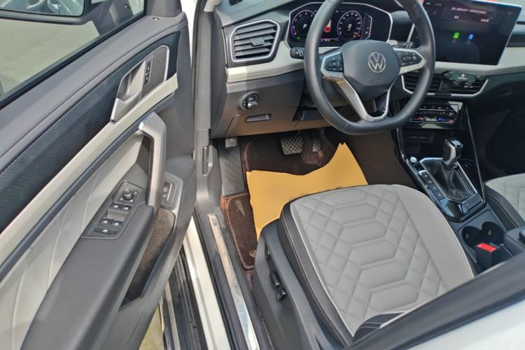 Used Volkswagen Tayron 2023 330TSI Two-Wheel-Drive Luxury Plus Advanced Version Driver Seat